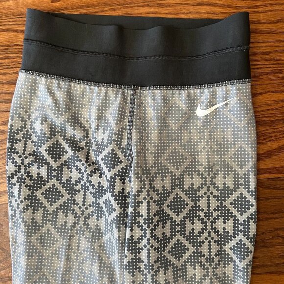 Nike Pro Combat Leggings Hyperwarm Geometric Print Size XS - Picture 6 of 11